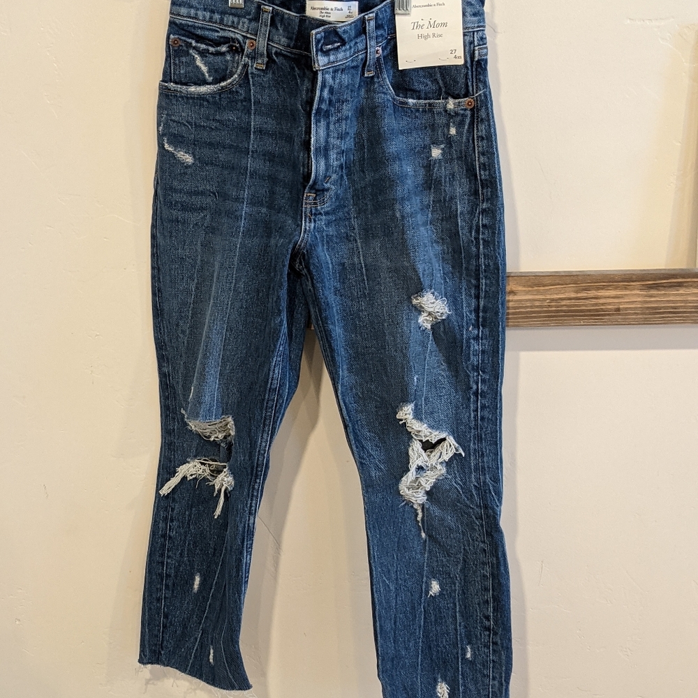 Abercrombie and fitch MOM jeans